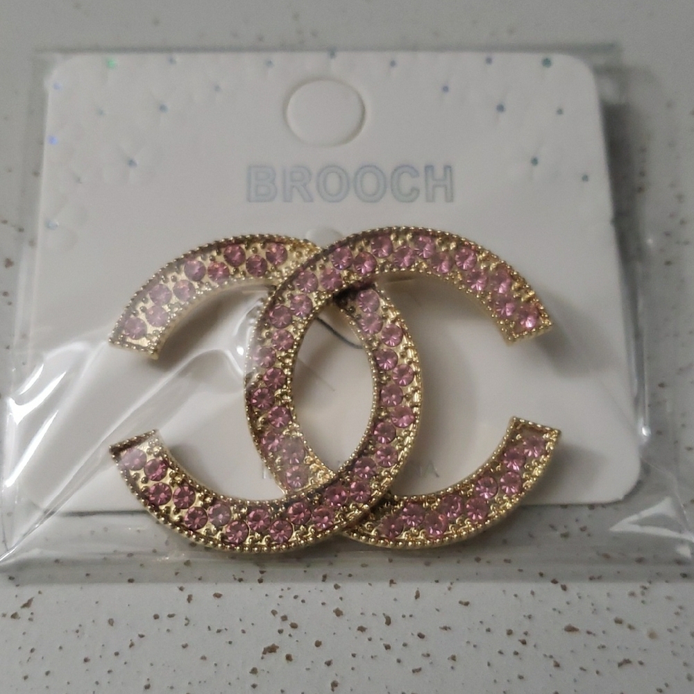 Elegant Gold and Pink Crystal Brooch